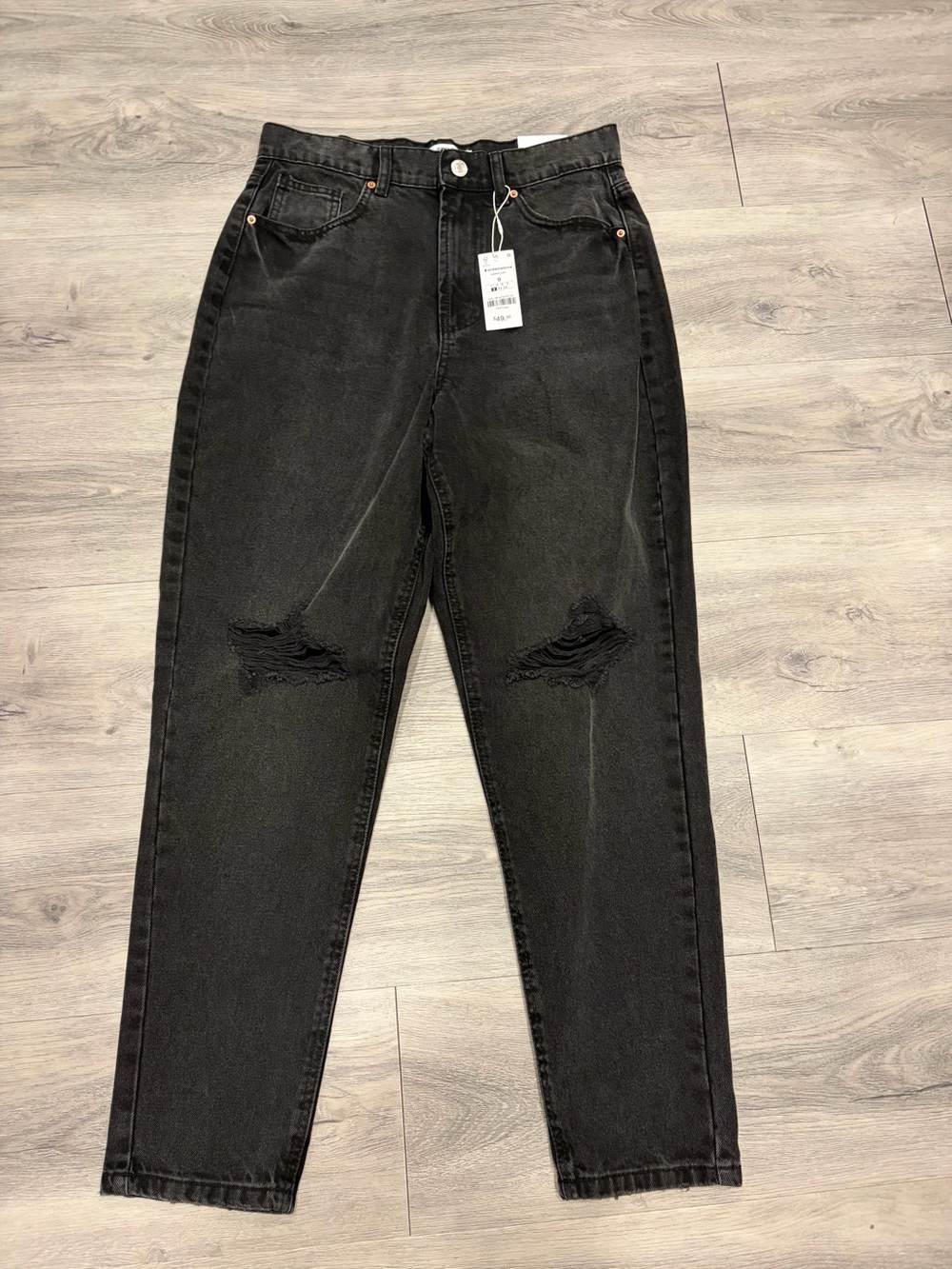 Ardene Black Distressed high rise mom Jeans